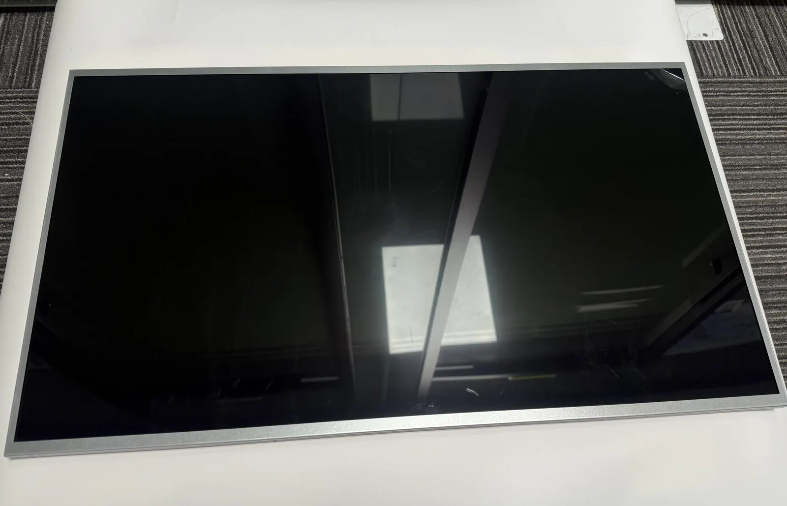 SDT27BFI-12 1000cd/m2 High Birghtness TFT LCD 27inch 1920x1080res LCD Display with LVDS Interface Sunlight Readable TFT LCD Next Product LCD module